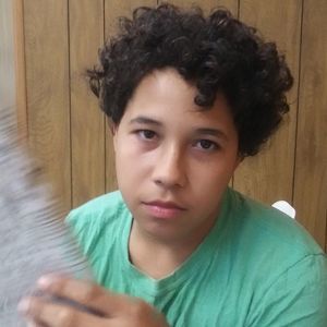 Meet your Posher, Crystal